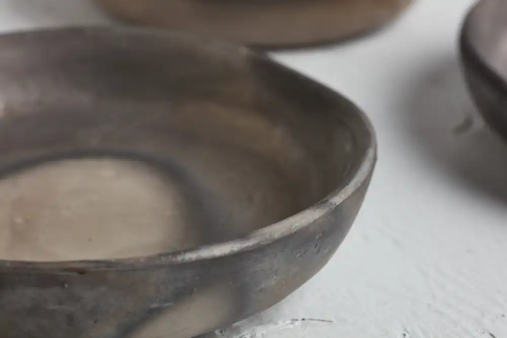 Side plates made from barro negro in San Bartolo Coyotepec.